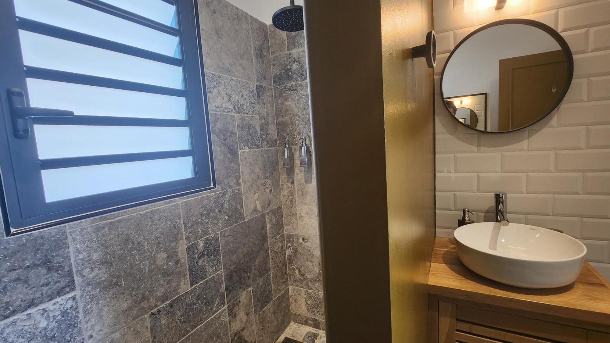 Ecrin De Mer Studios De Charme سانت بيير المظهر الخارجي الصورة